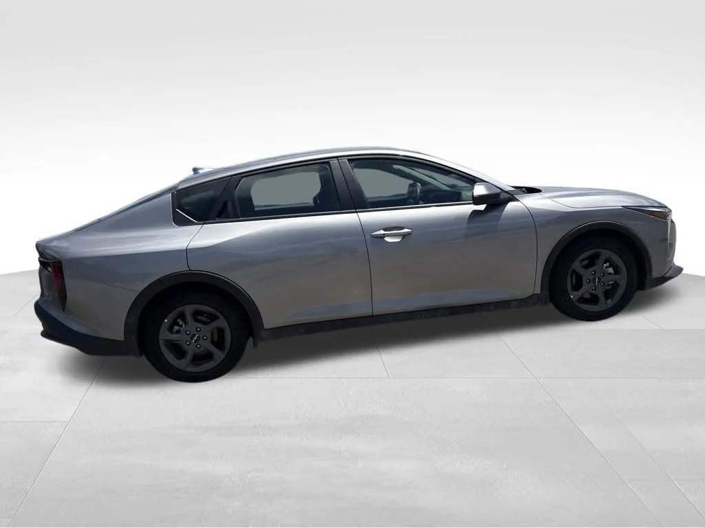 Used 2025 Gray Kia LXS image 17