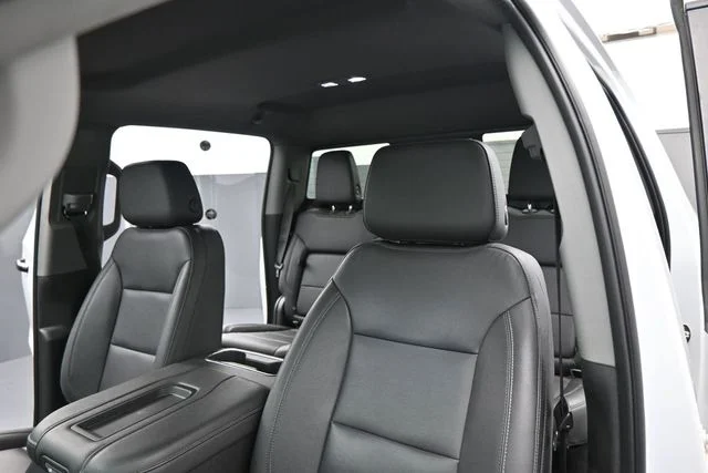 Used 2022 White Chevrolet LT Trail Boss image 28