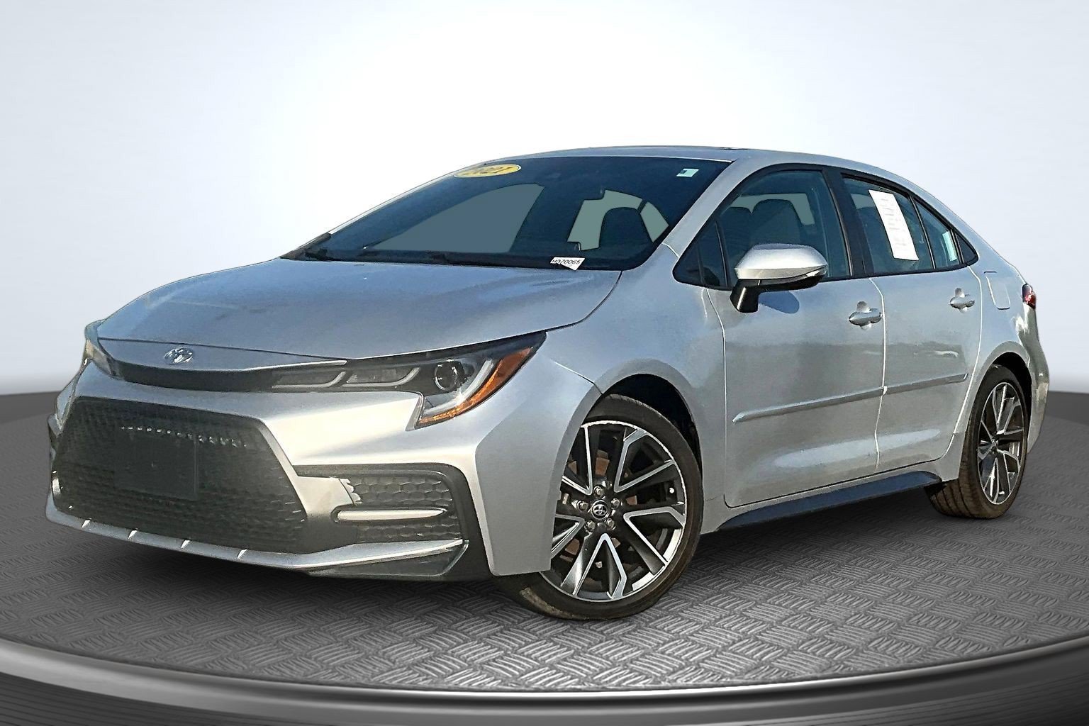 Used 2021 Silver Toyota SE image 1