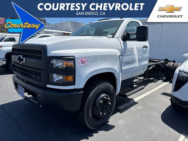 2026 Chevrolet Silverado 5500 HD Work Truck