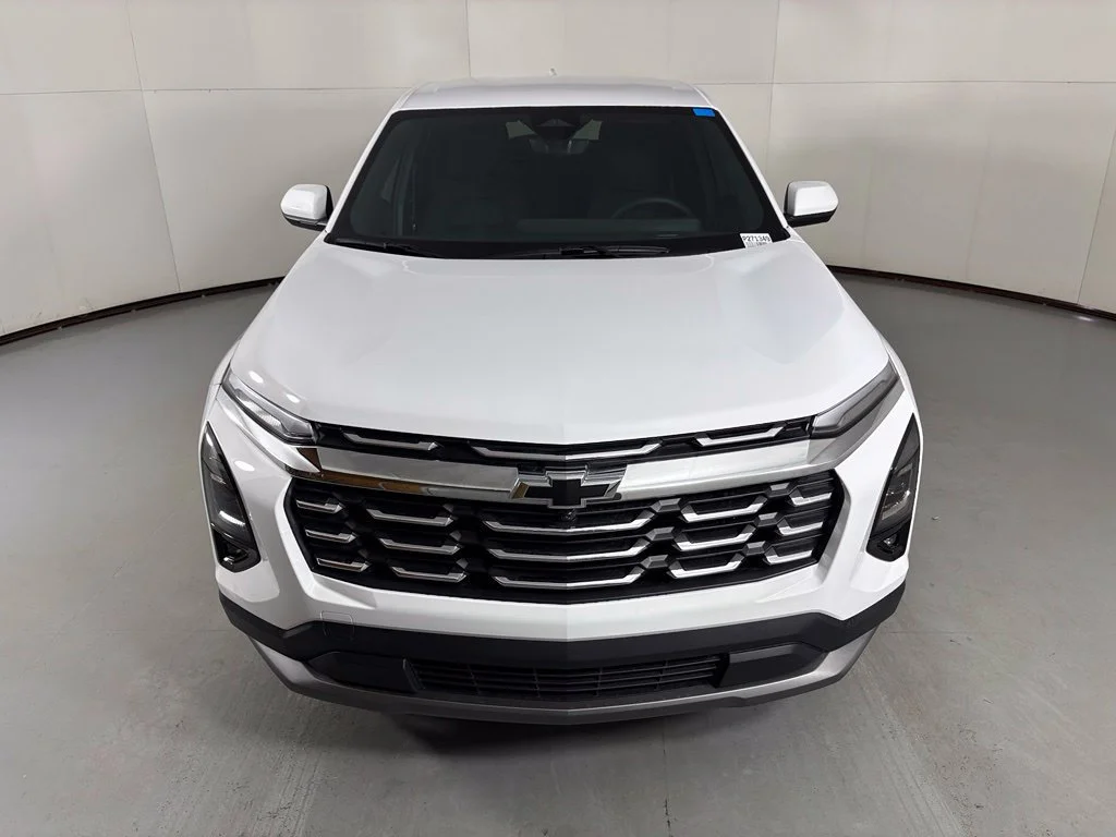 New 2027 Summit White Chevrolet LT image 4