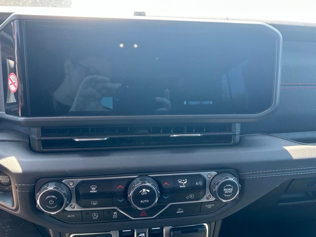 2025 Jeep Wrangler 4-Door Rubicon - Photo 16