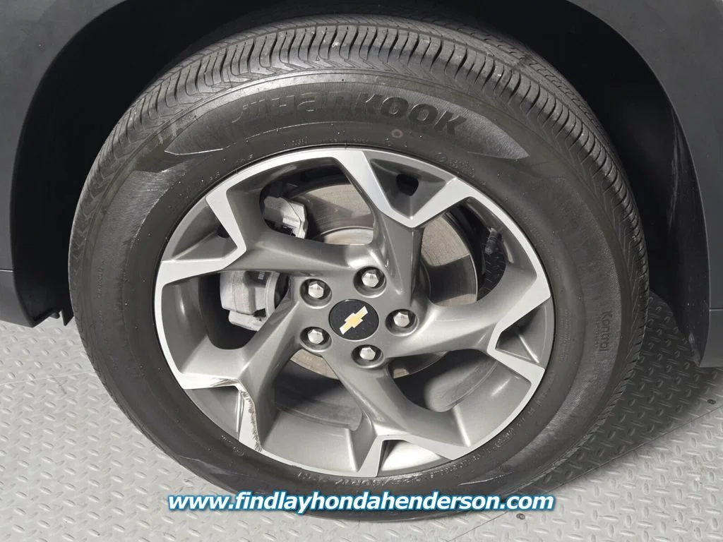 Used 2024 Sterling Gray Metallic Chevrolet LT image 9