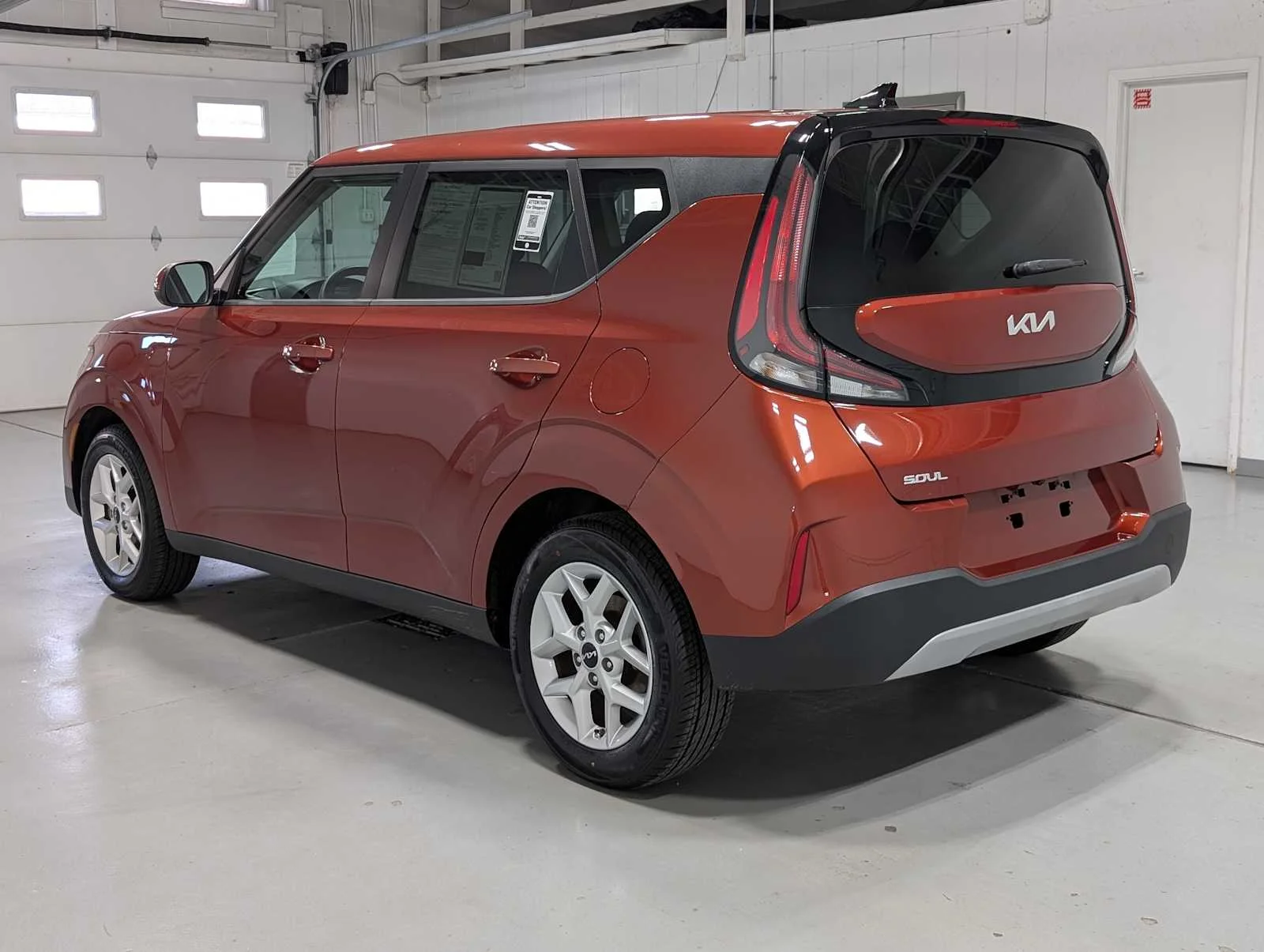 Used 2023 Mars Orange Kia LX image 10