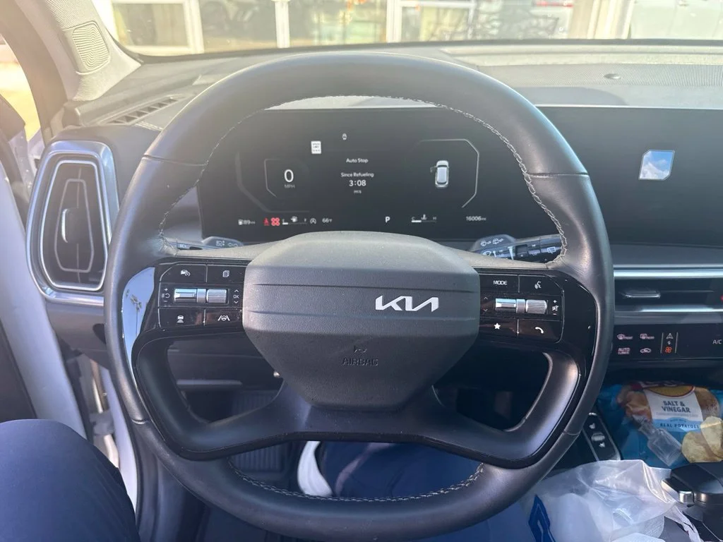 Used 2026 White Kia SX image 5