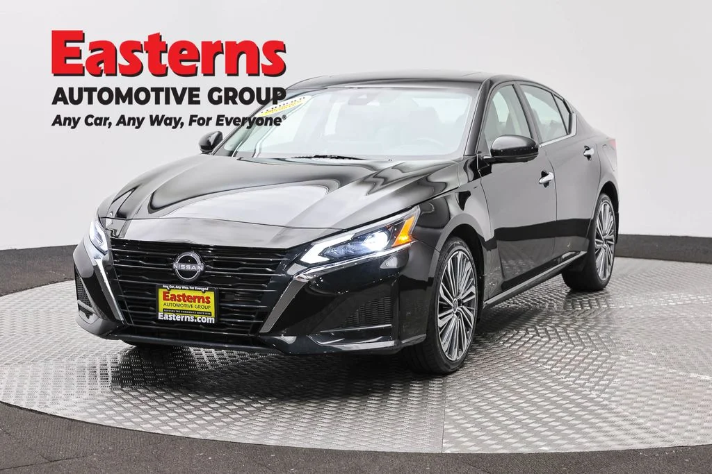Used 2024 Black Nissan 2.5 SL image 1