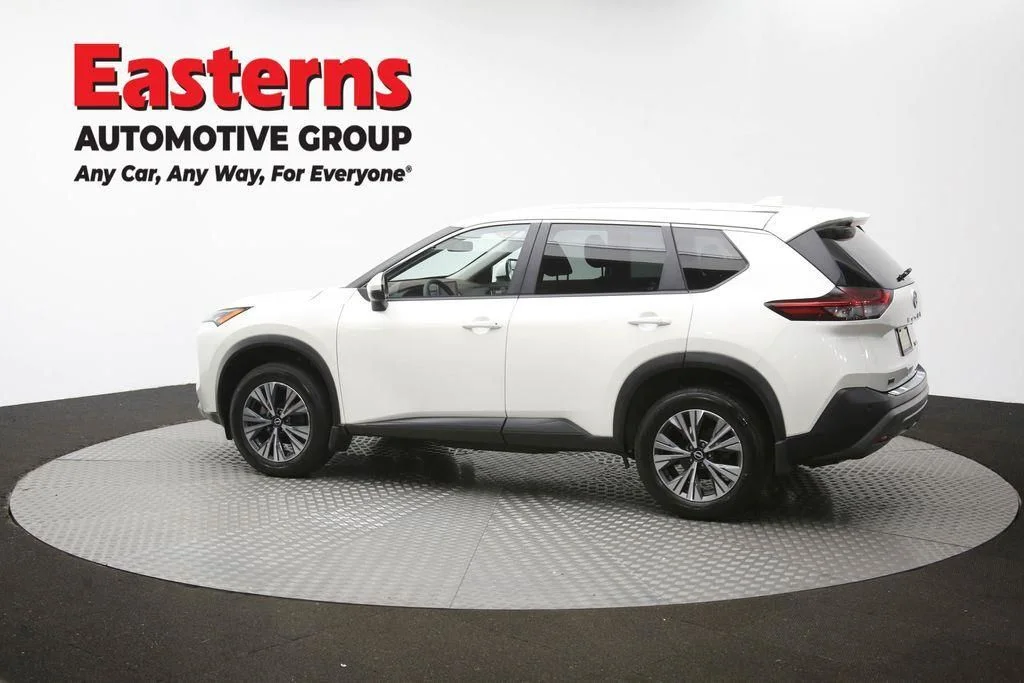 Used 2023 White Nissan SV image 63
