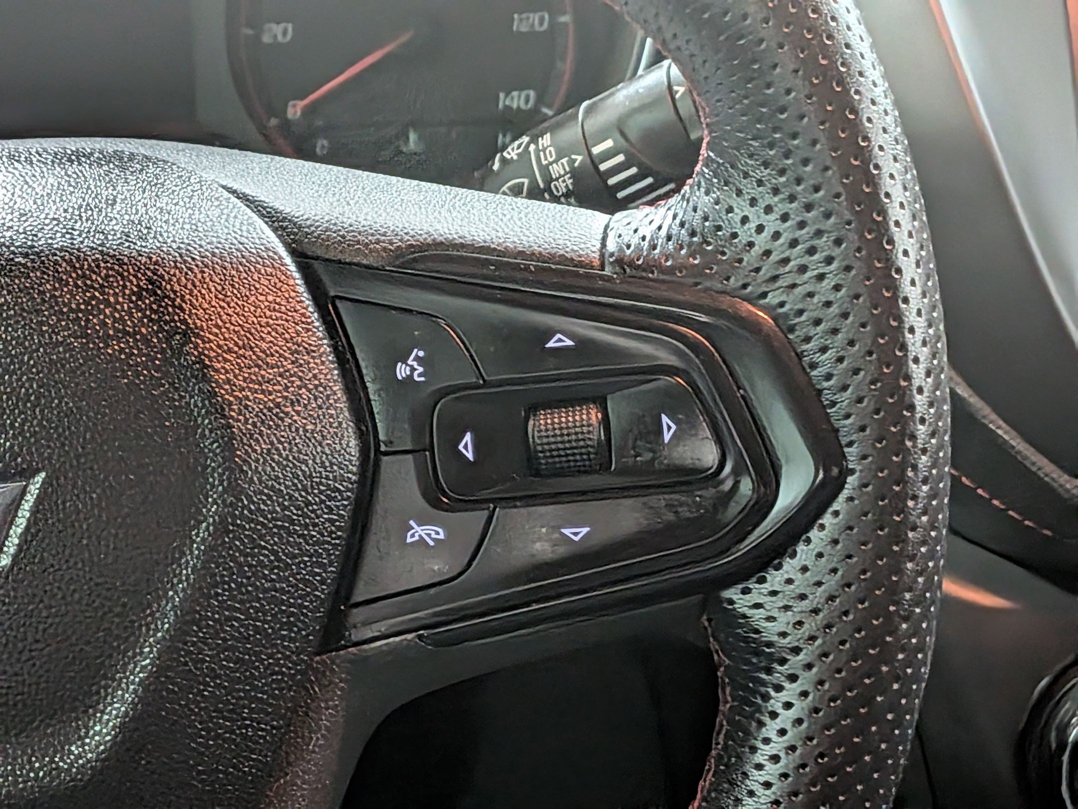 Used 2023 Summit White Chevrolet RS image 19