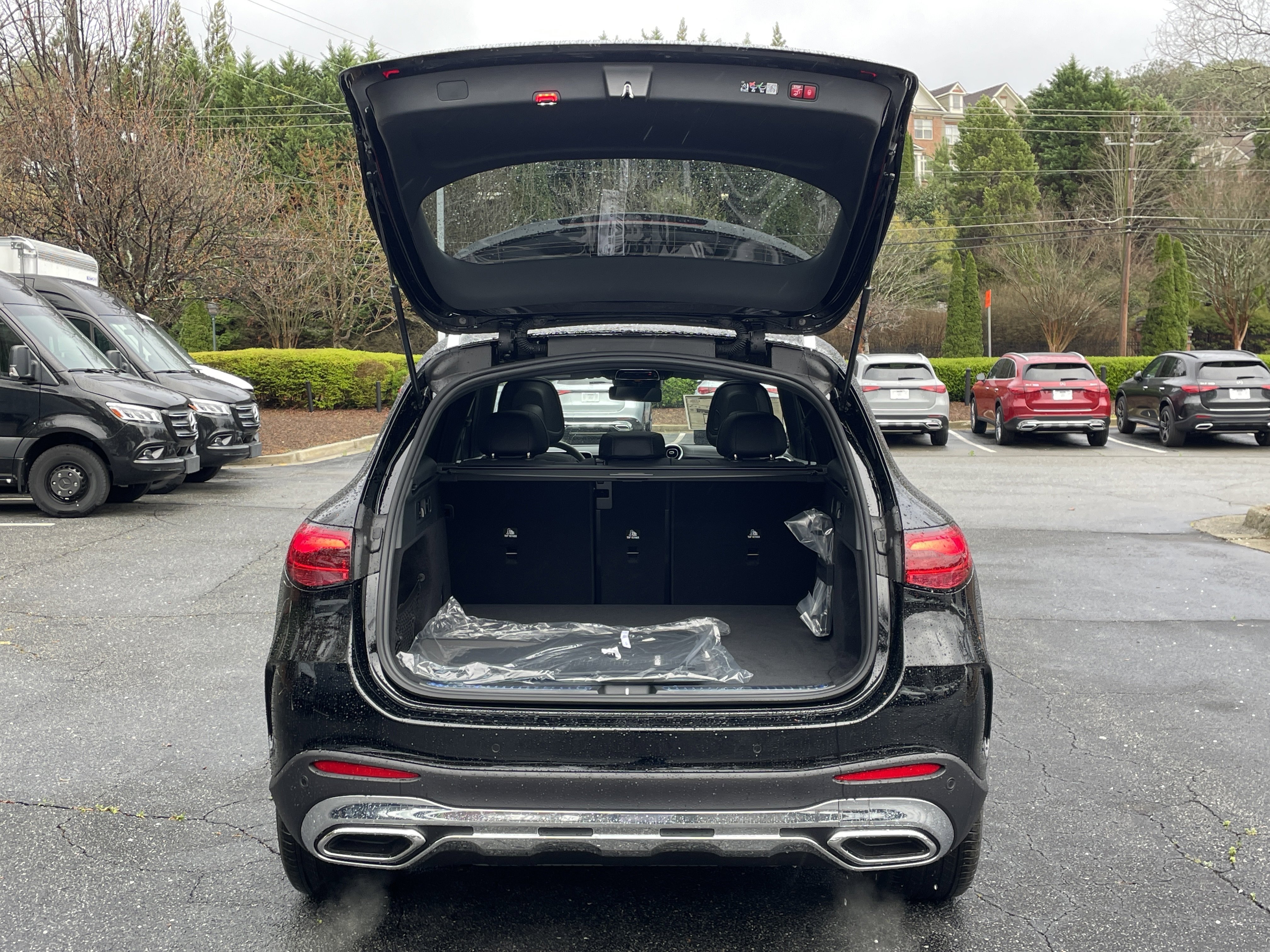 New 2026 Black Mercedes-Benz GLC 300 SUV image 8