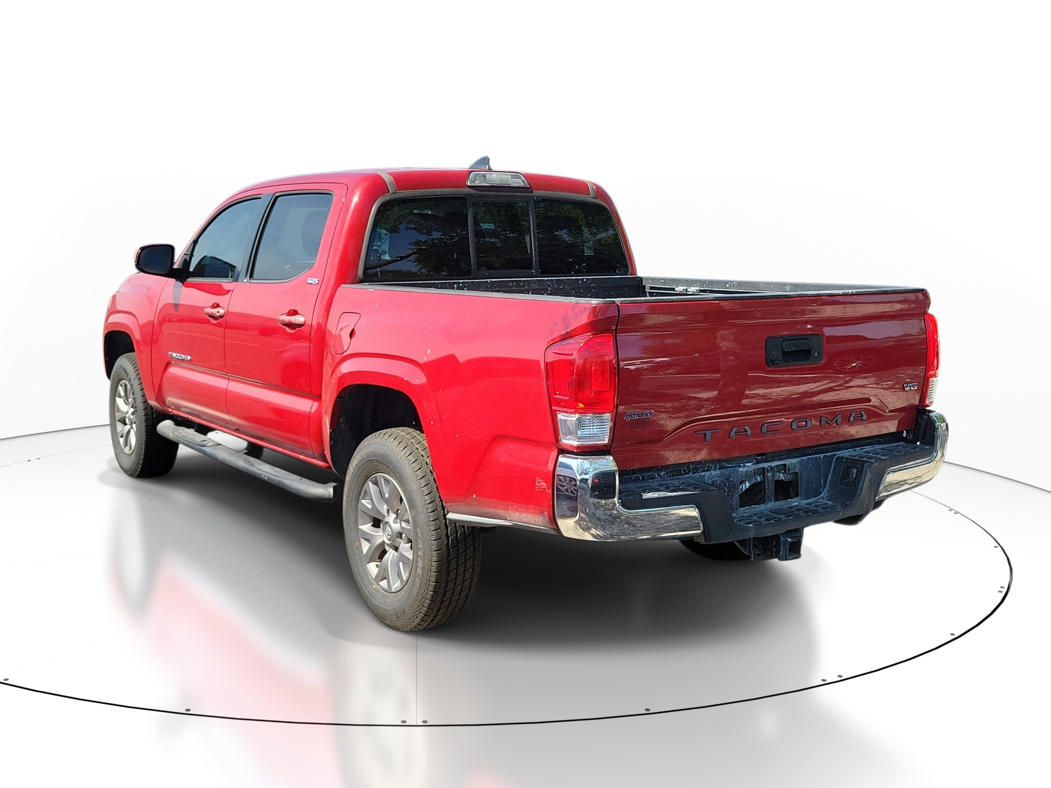 Used 2016 Barcelona Red Metallic Toyota SR5 image 6