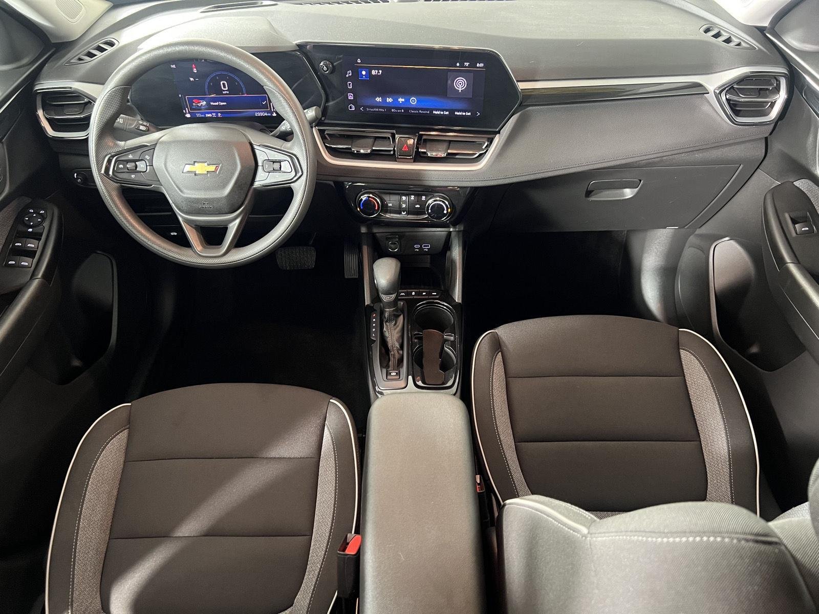 Used 2024 Sterling Gray Metallic Chevrolet LT image 24