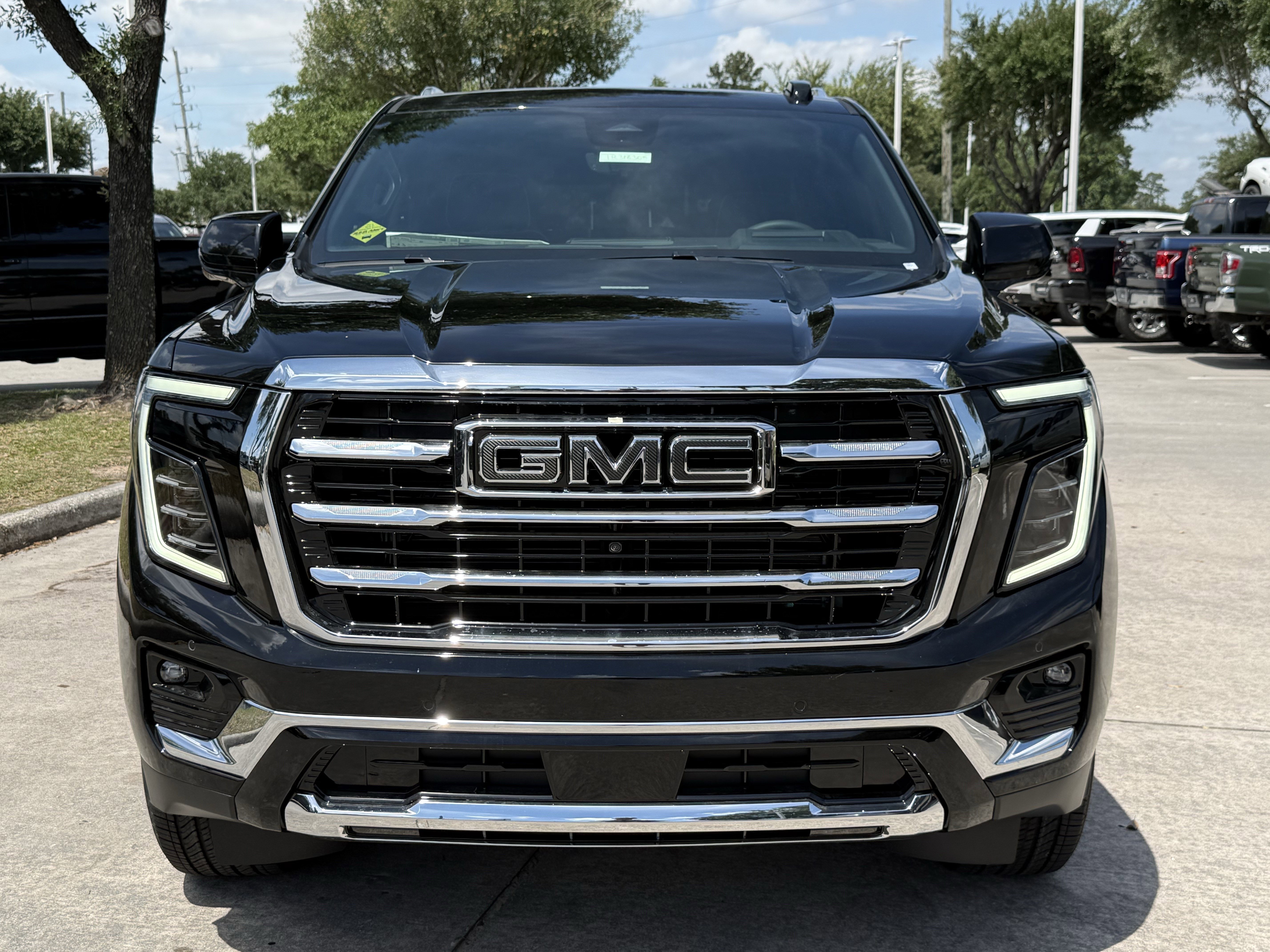 New 2026 Onyx Black GMC Elevation image 6