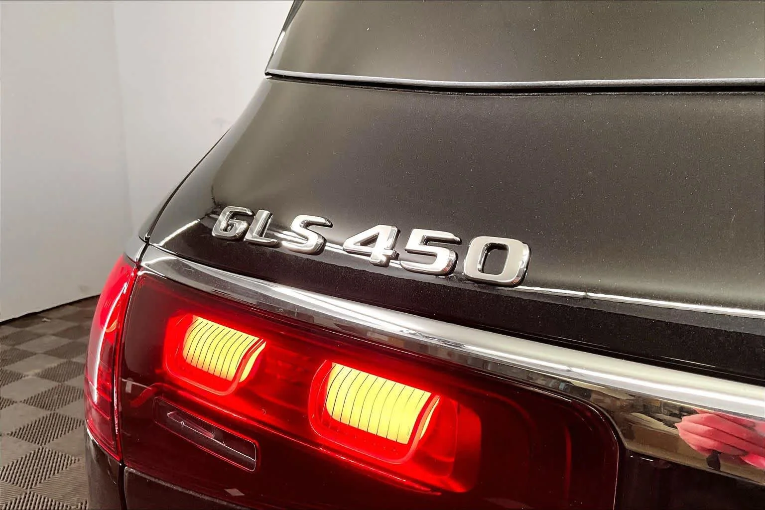 New 2026 Obsidian Black Metallic Mercedes-Benz GLS 450 image 7
