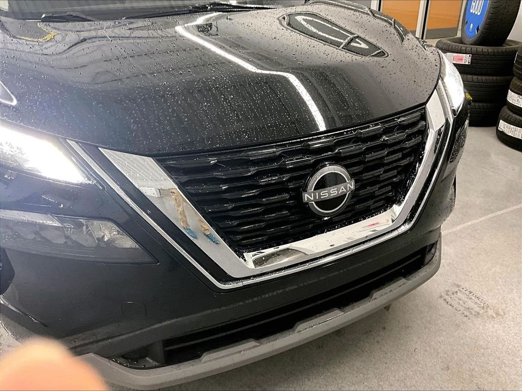 Used 2023 Black Nissan S image 29