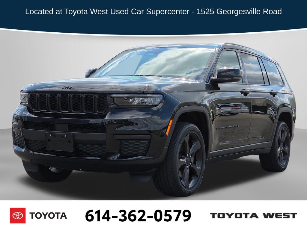 Used 2023 Black Jeep Altitude image 1