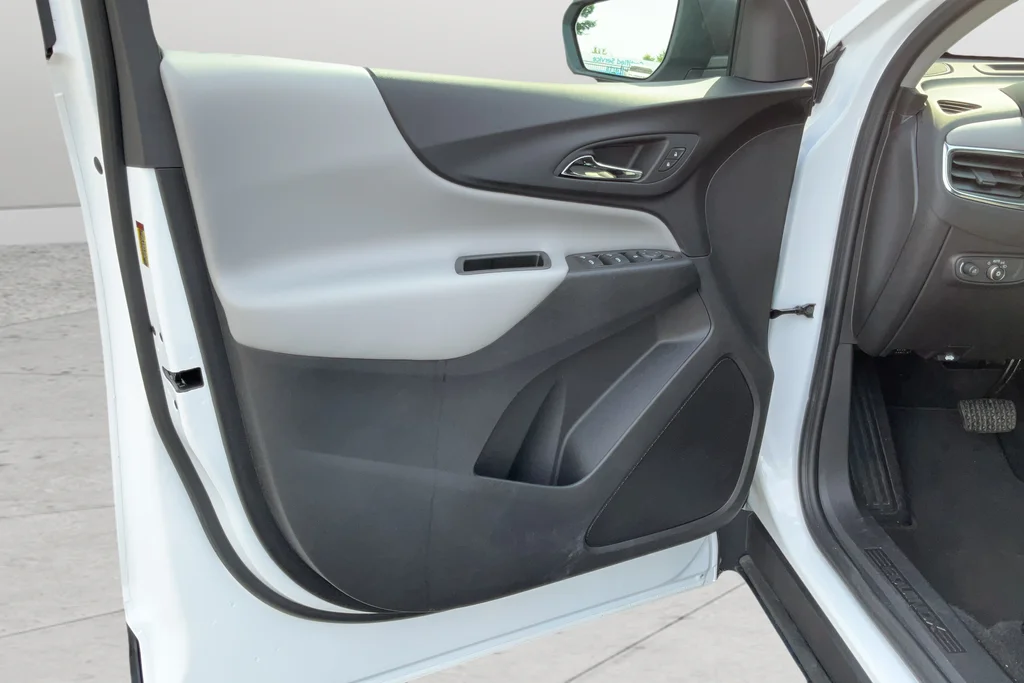 Used 2024 White Chevrolet LS image 11