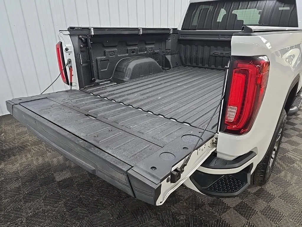 Used 2019 Summit White GMC AT4 image 11