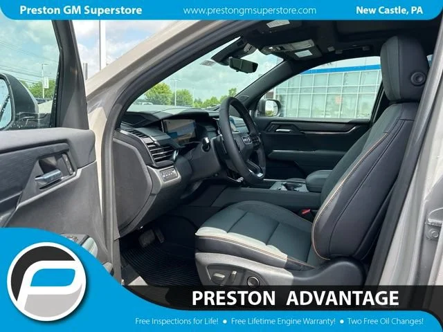 2026 GMC Acadia AT4 - Photo 9