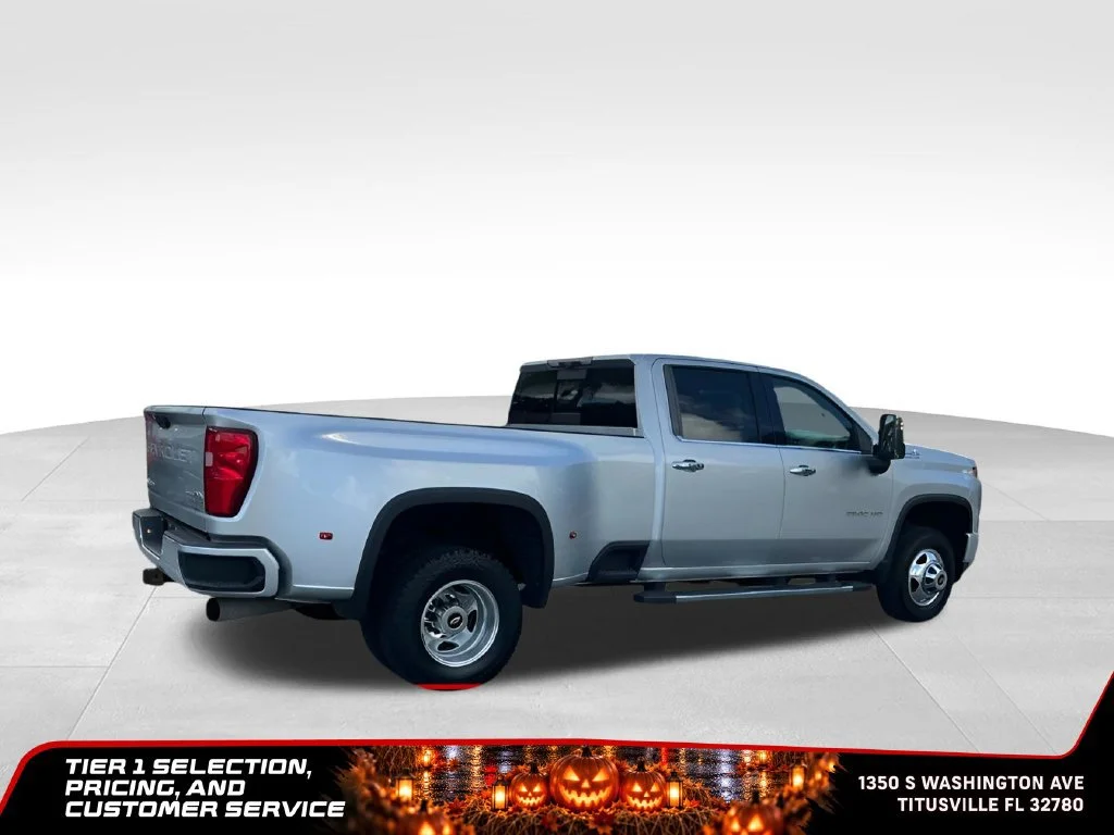 Used 2020 SILVER ICE METALLIC Chevrolet High Country image 10
