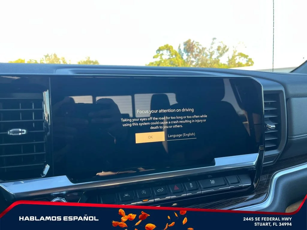 New 2026 Summit White GMC Elevation image 30