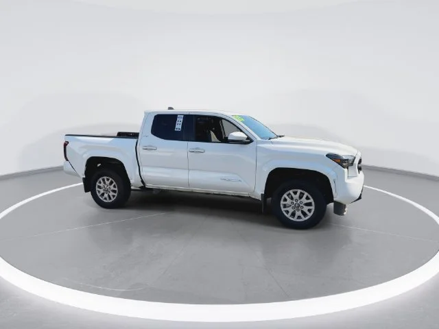 Used 2025 White Toyota SR5 image 2