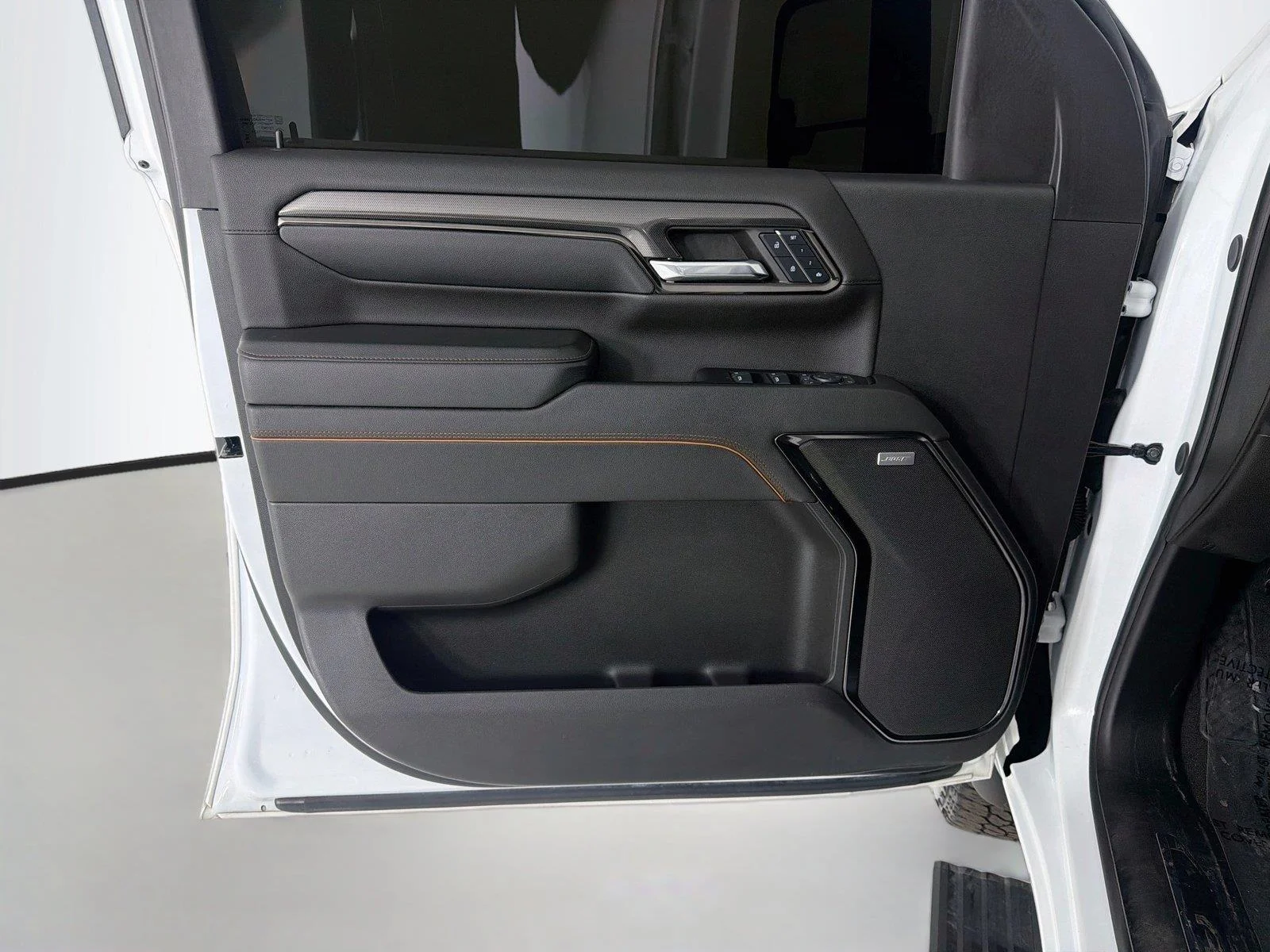 Used 2024 Summit White GMC AT4 image 7