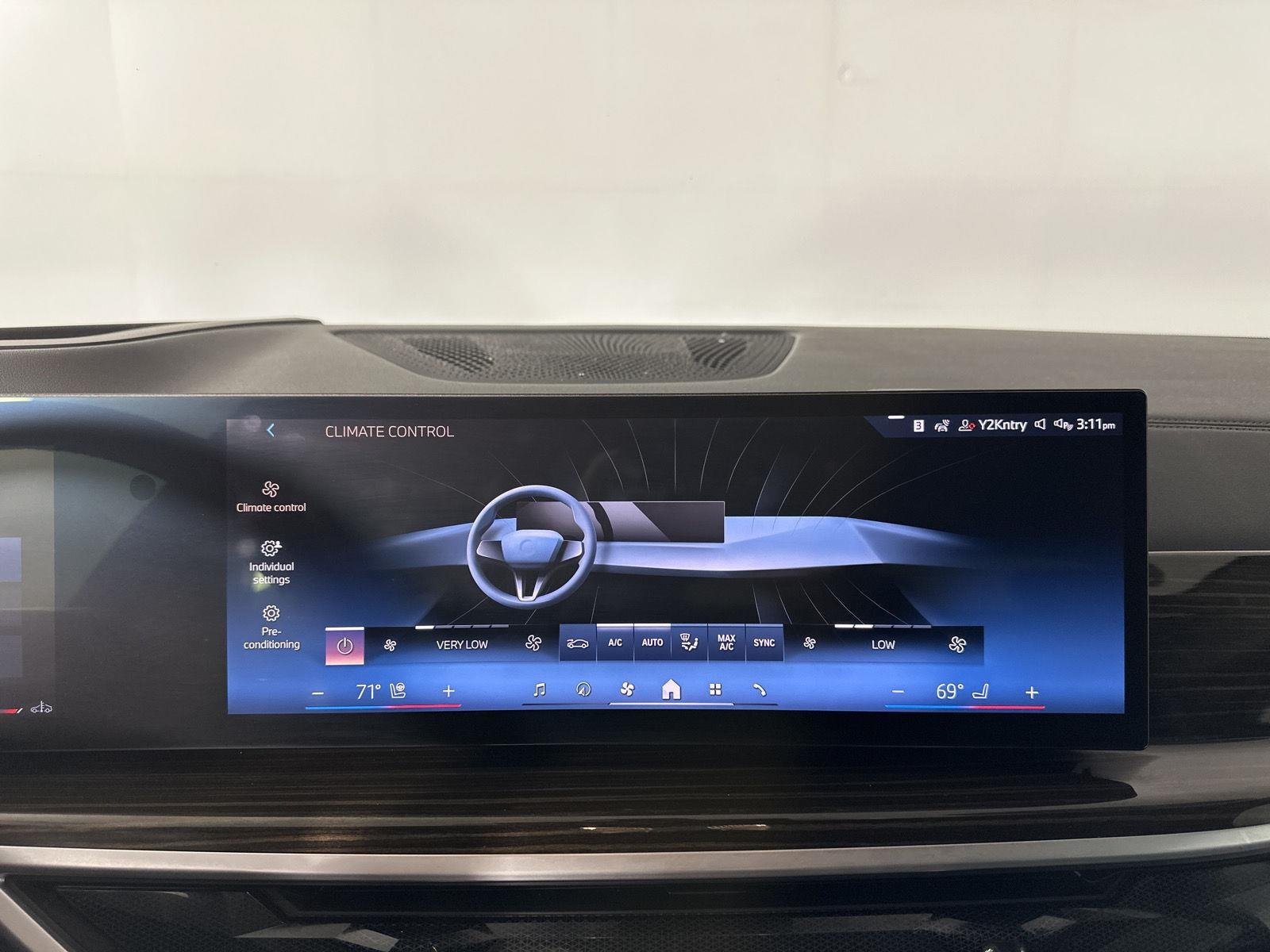 Certified Used 2024 Black Sapphire Metallic BMW xDrive40i image 15