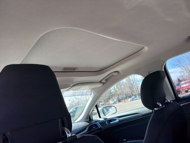 Used 2014 Oxford White Ford SE image 14