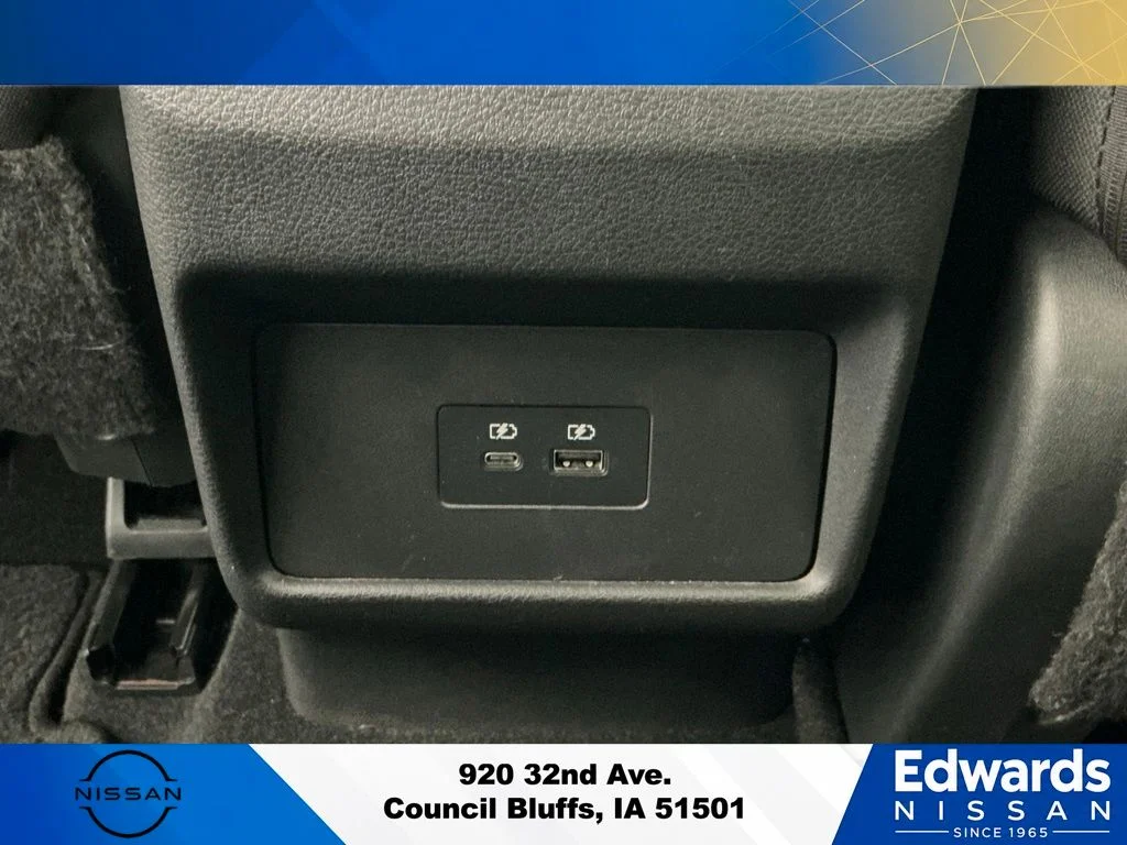 Used 2021 Blue Nissan SV image 14