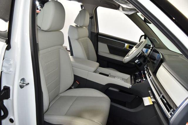 New 2027 White Hyundai Limited image 79