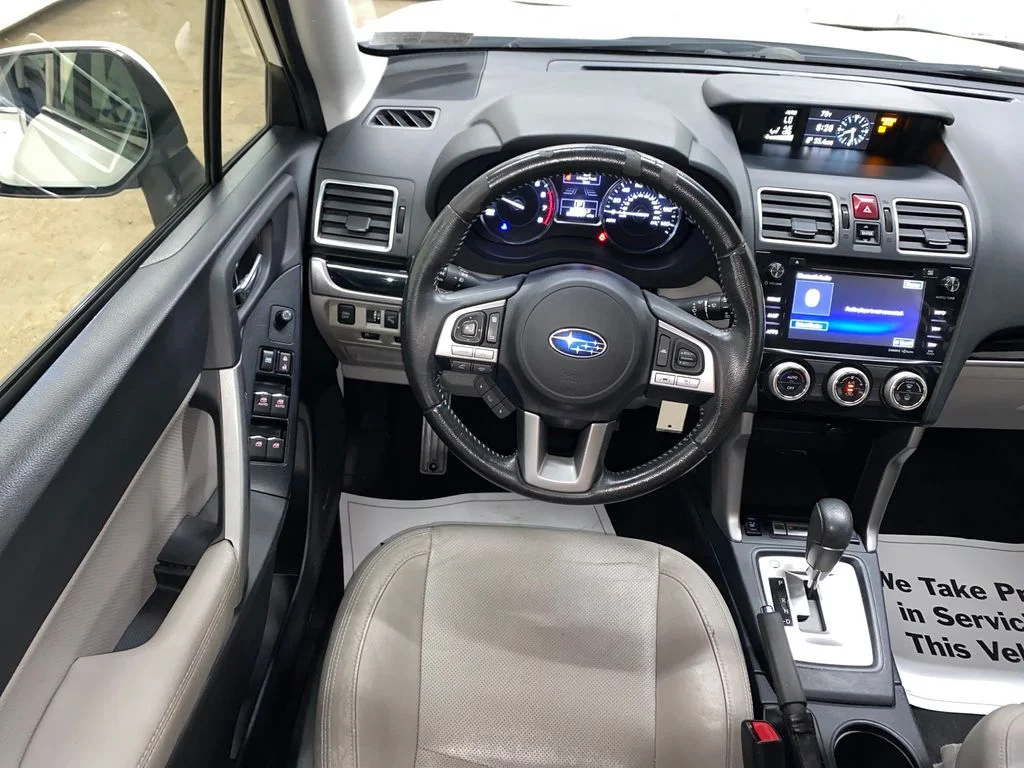 Used 2018 White Subaru 2.5i Limited image 26