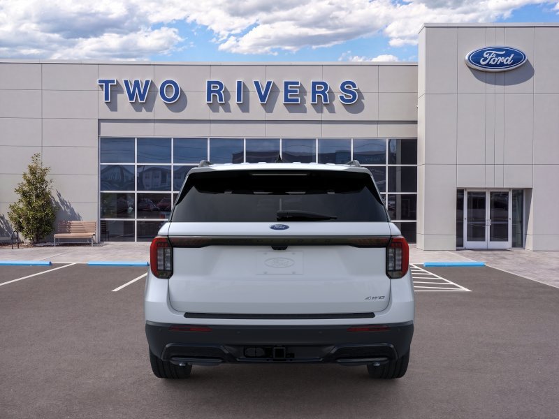 New 2026 Space White Metallic Ford ST-Line image 5