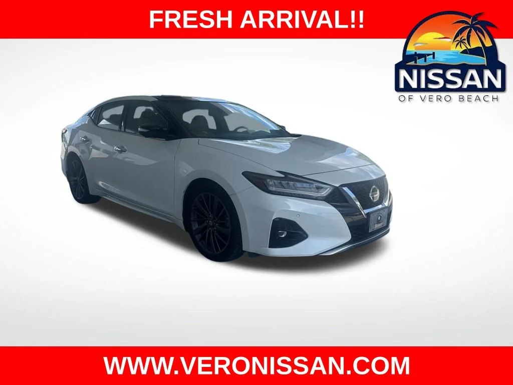 2019 Nissan Maxima Platinum's photo