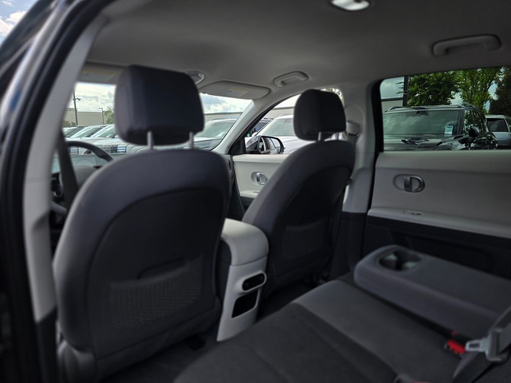 2022 Hyundai IONIQ 5 SE - Photo 16