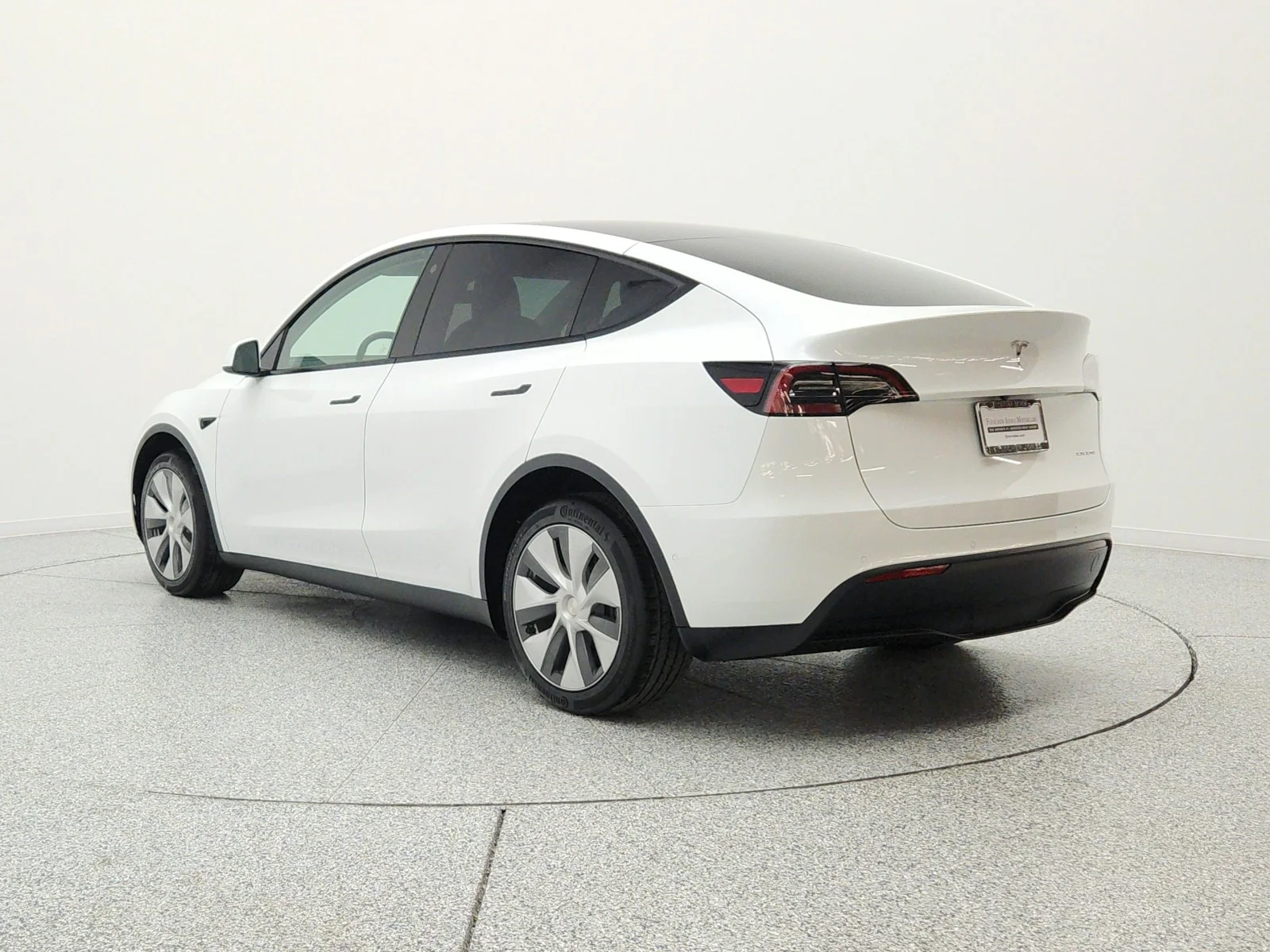Used 2022 Pearl White Multi-Coat Tesla Long Range AWD image 7