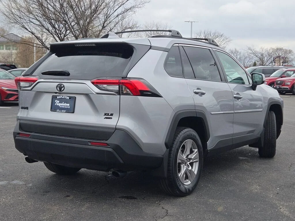 Used 2023 Silver Toyota XLE image 13