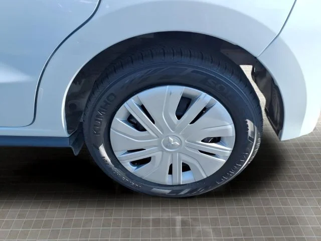 Used 2024 White Mitsubishi ES image 12