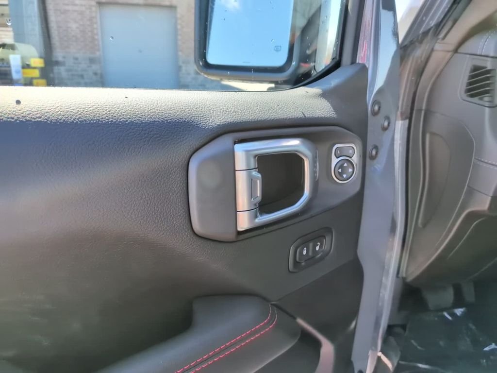 New 2026 Anvil Clear-Coat Exterior Paint Jeep Moab 392 image 17