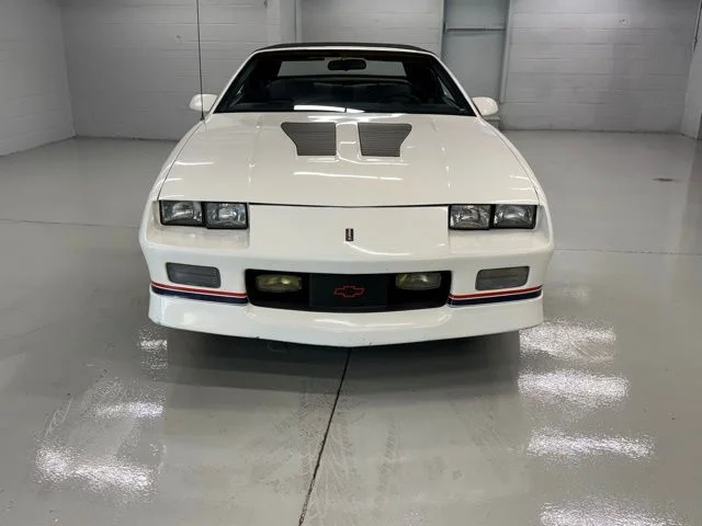 Used 1990  Chevrolet RS image 6