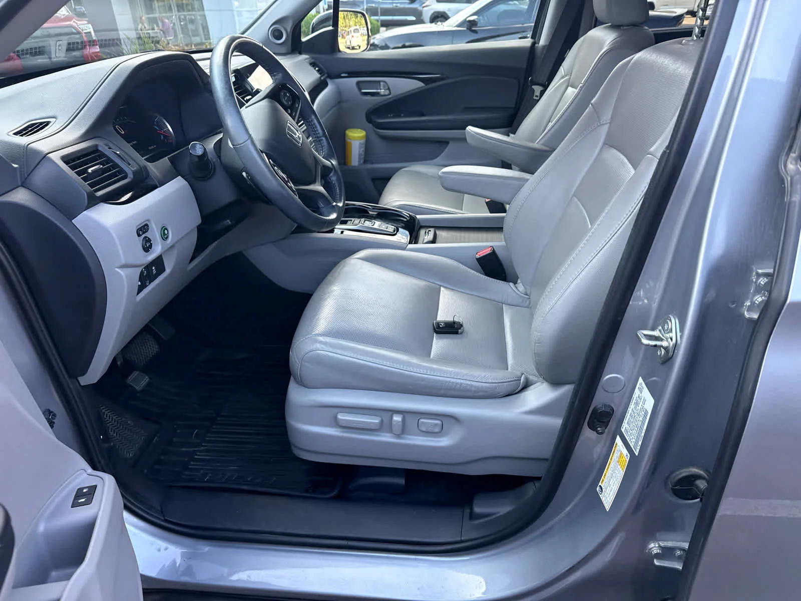 Used 2021 Lunar Silver Metallic Honda Elite image 15