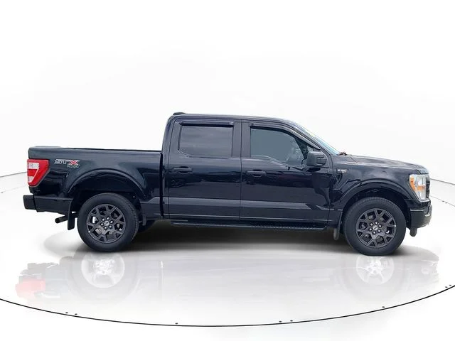 Used 2022 Black Ford XL image 4
