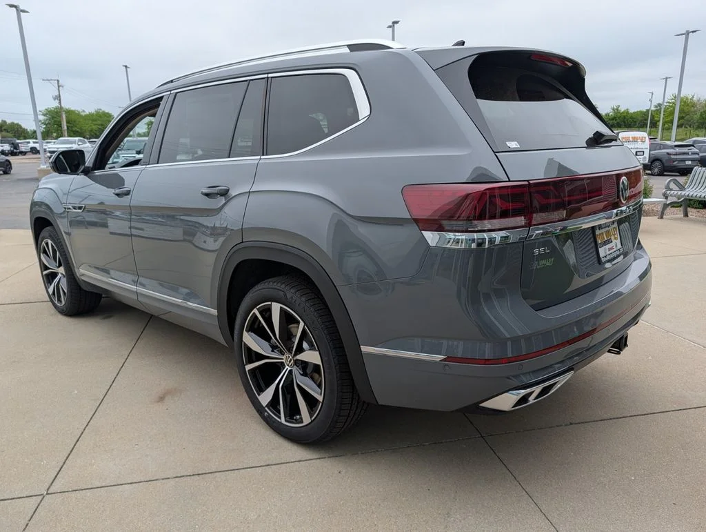 New 2026 Gray Volkswagen 2.0T SEL Premium R-Line image 7