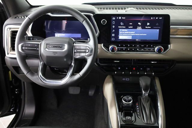 2026 GMC Canyon Denali - Photo 2