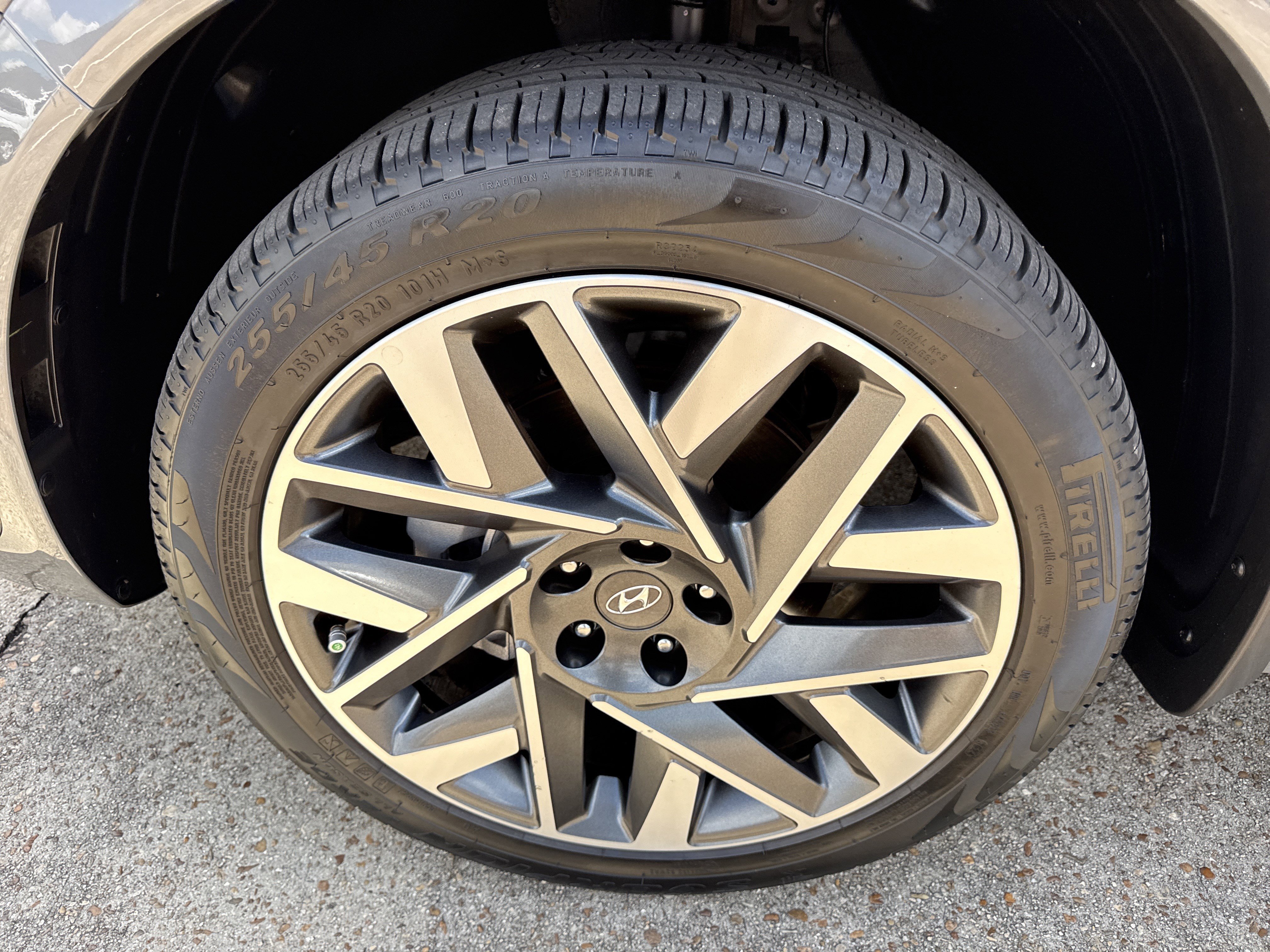 Used 2023 Hampton Gray Hyundai Calligraphy image 10