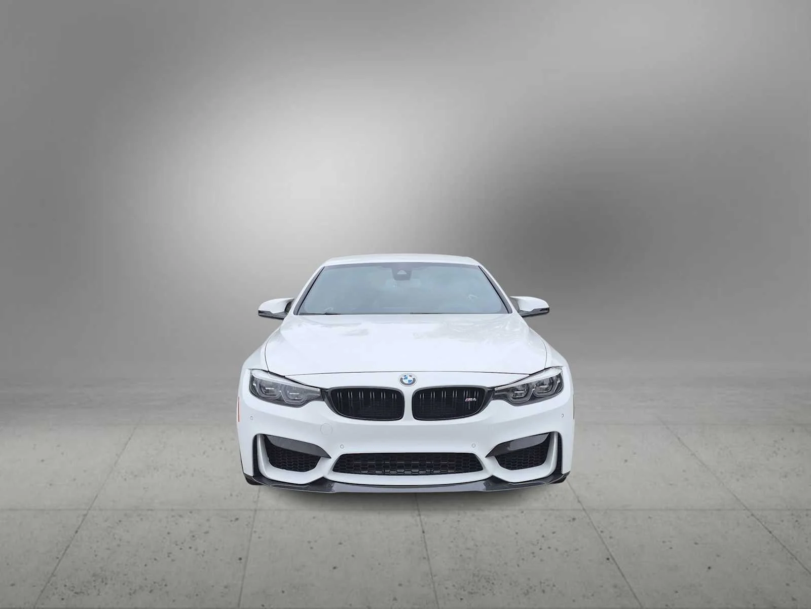 Used 2018 Alpine White BMW  image 3