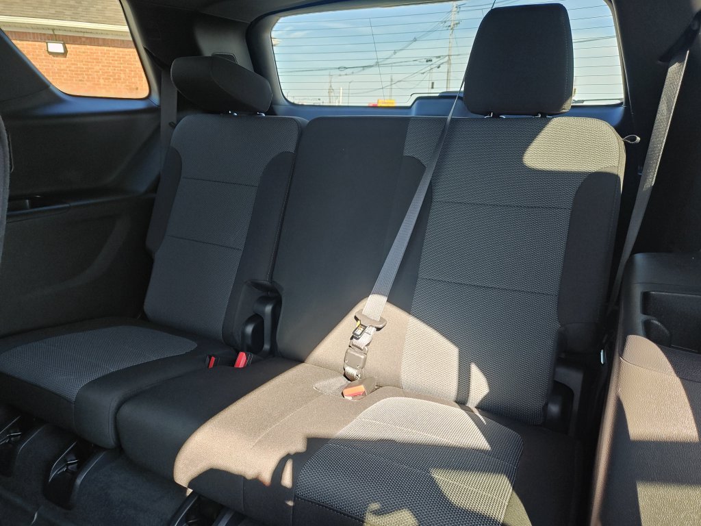 Used 2023 White Chevrolet LT image 27