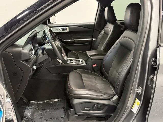 Used 2023 Gray Ford ST-Line image 12
