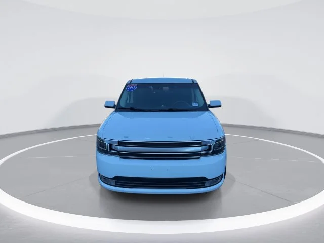 Used 2019 White Ford Limited image 2