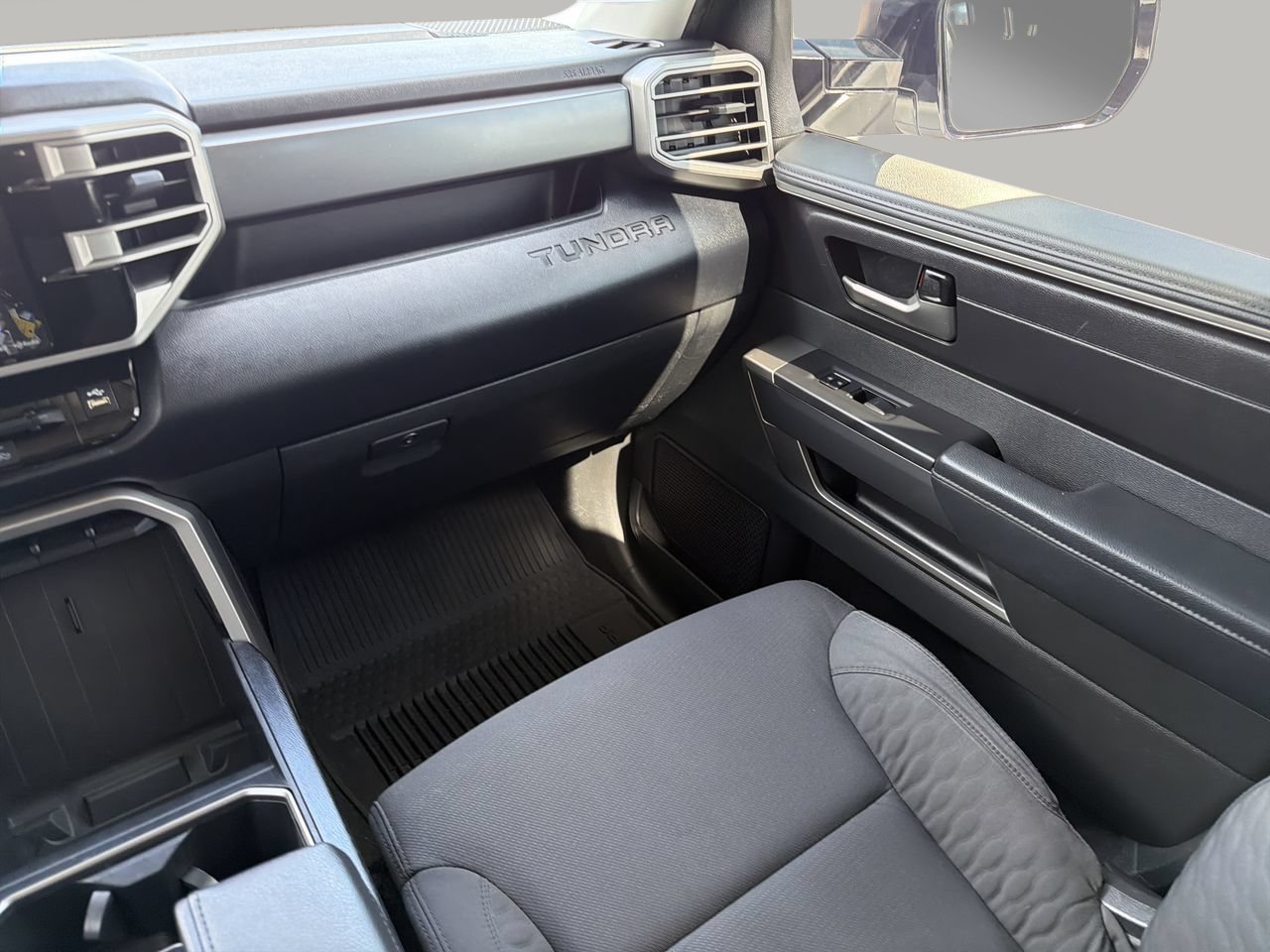 Used 2024 Ice Cap Toyota SR5 image 16