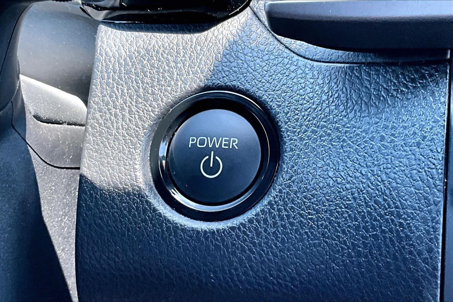 Used 2026 Wind Chill Pearl Toyota XSE image 34